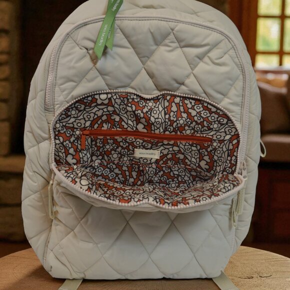 New with Tags Vera Bradley Featherweight Bancroft Backpack in Pumice Stone - Picture 4 of 6